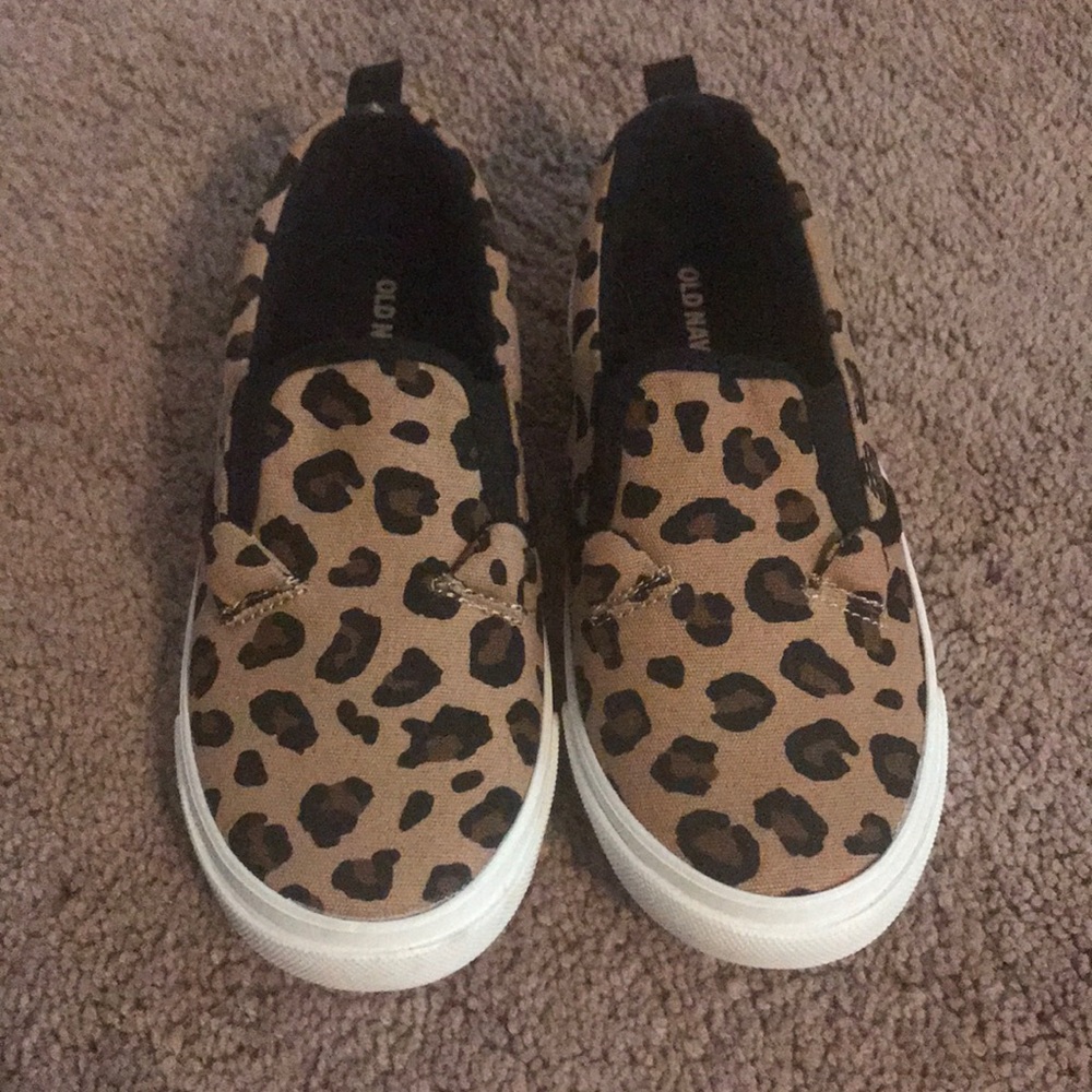 Old Navy Leopard Print Slip-On Shoes
